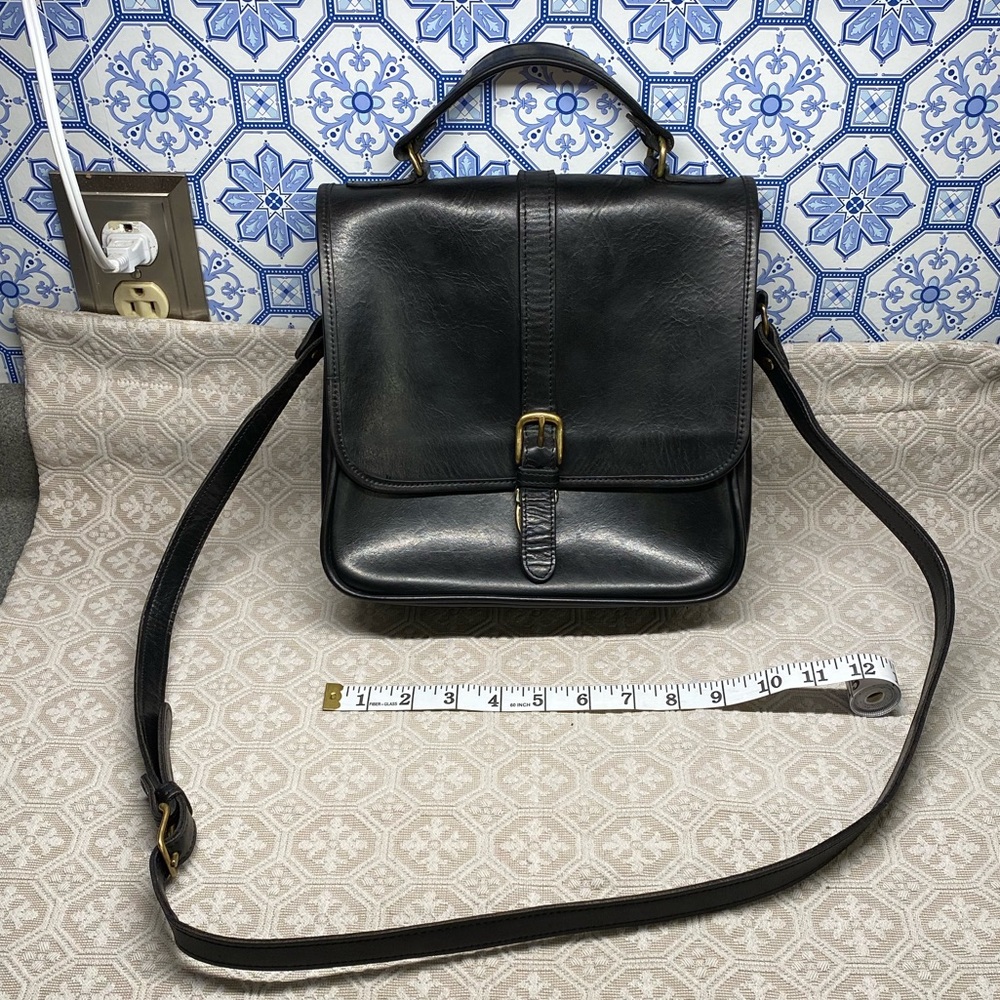 Preowned G.H. Bass & Co Purse Satchel